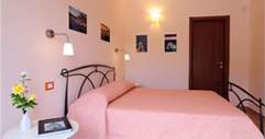 Villa Capri è dotata di camere ampie e confortevoli